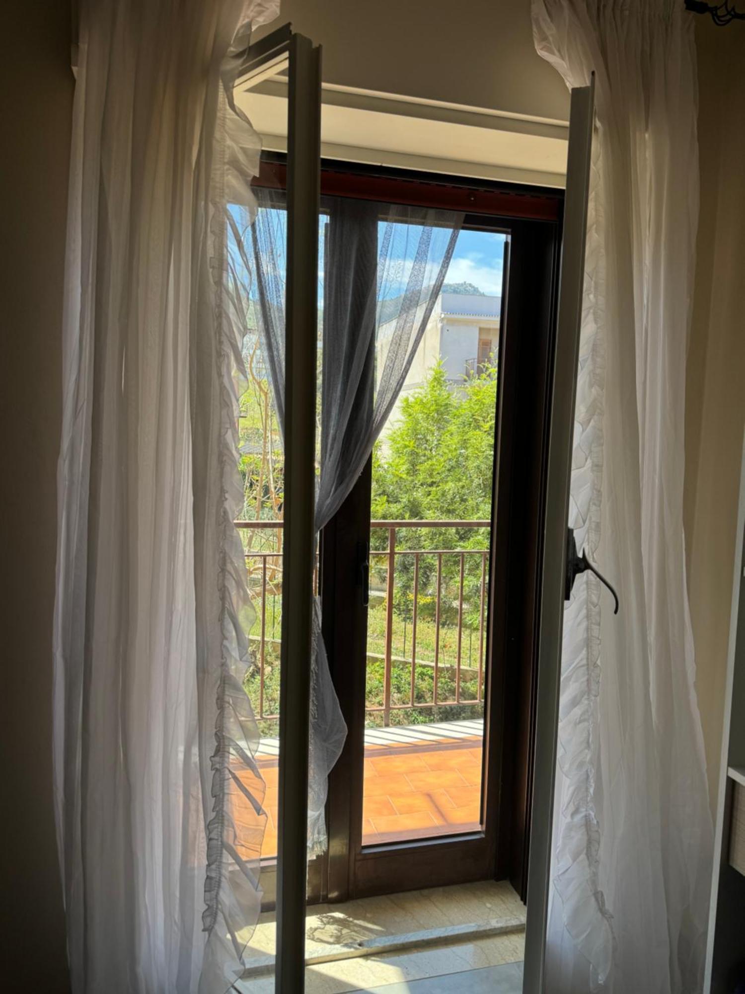 B&B Aria Di Mare - Pollina Sicilia Finale Luaran gambar